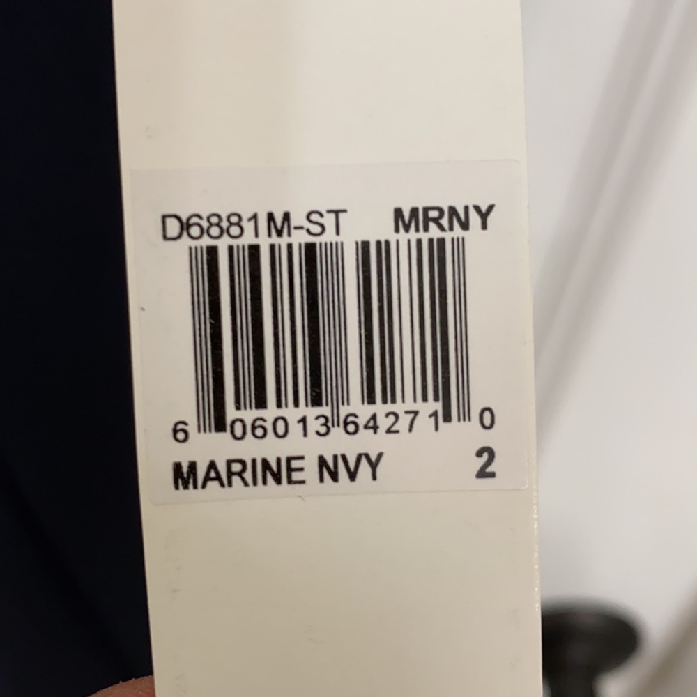 DM Collection Dress. - Picture 7 of 8